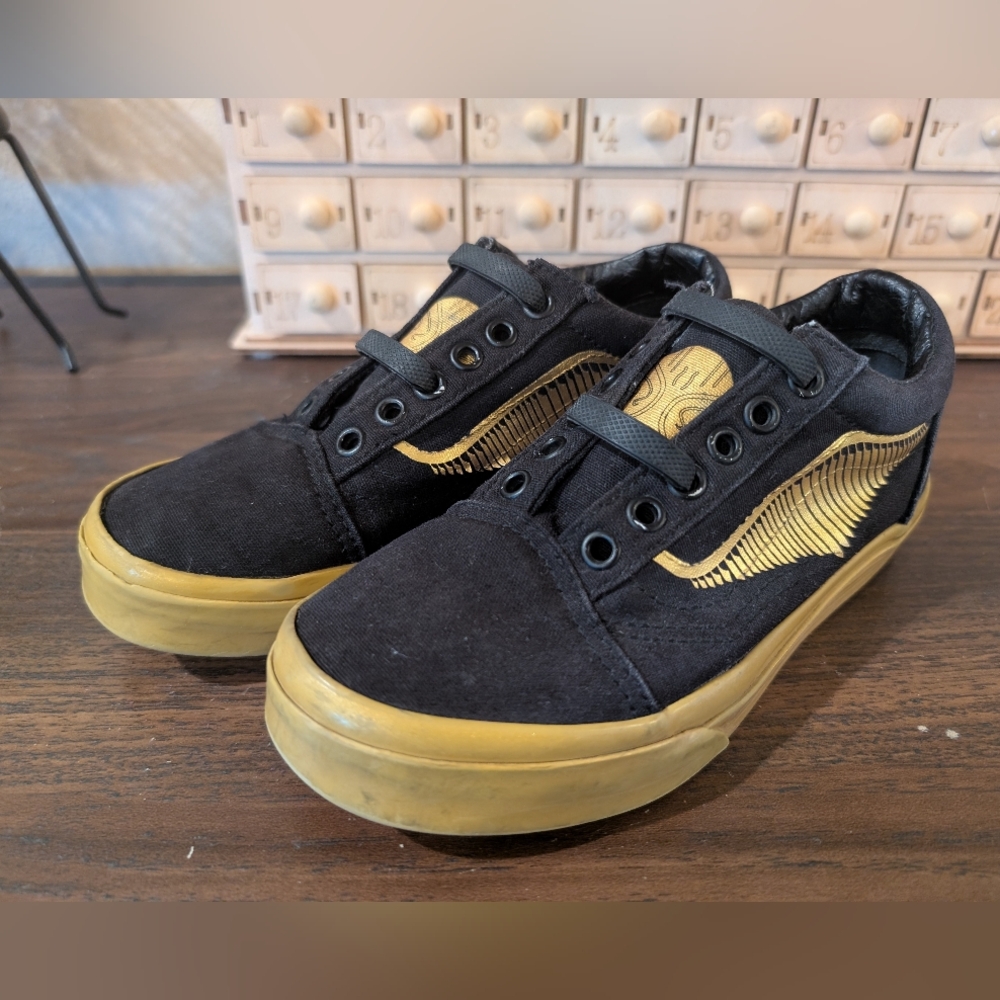 Vans Kids Old School Harry Potter Golden Snitch Shoes Size 1.5 Big Kids